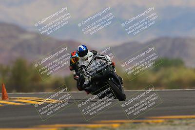 media/Sep-11-2022-SoCal Trackdays (Sun) [[81b7e951af]]/Turn 14 (1130am)/